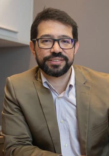 Dr. Eduardo Ayremoraes