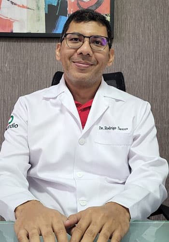 Dr. Rodrigo Santos